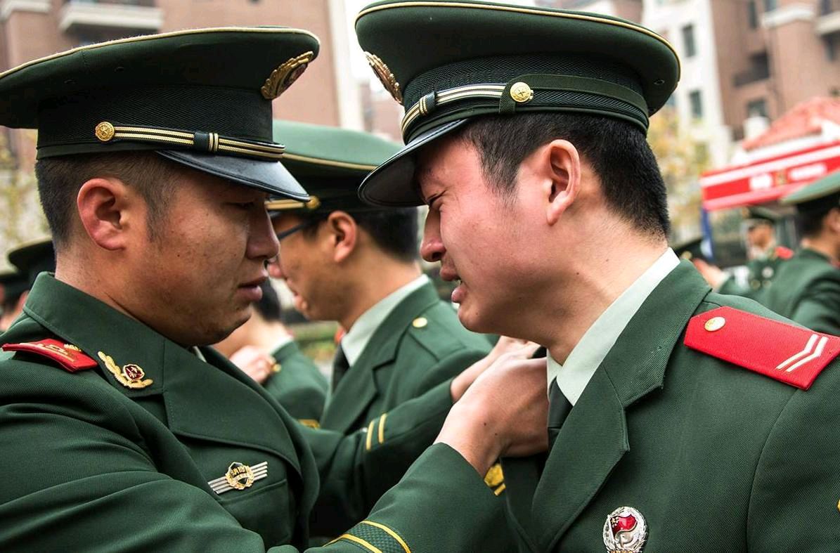 《退役军人之歌》一一献给退役军人 文/兵民（图3）