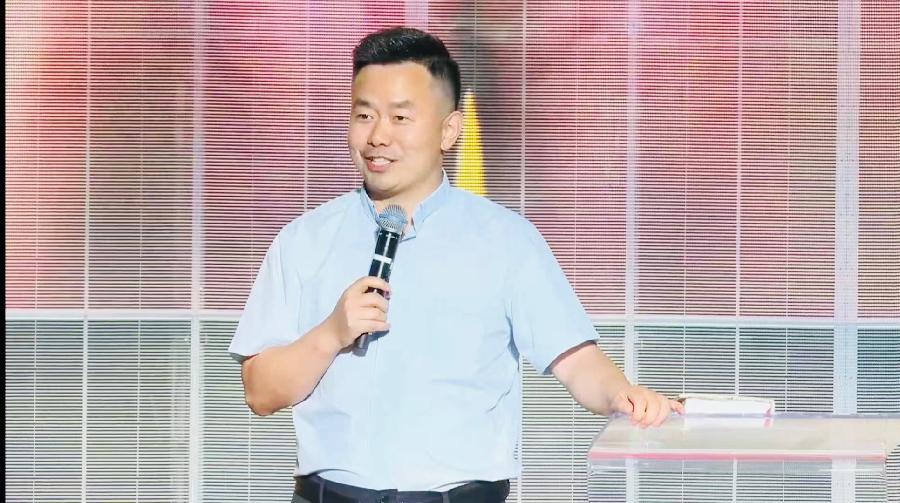 【英国文学】精品书评与朗诵《寻找与回头》- - 读董元静灵性小说《迷踪鹿回头》书评｜黄幸平、朗诵｜薇薇、荐稿｜邓瑛（图2）