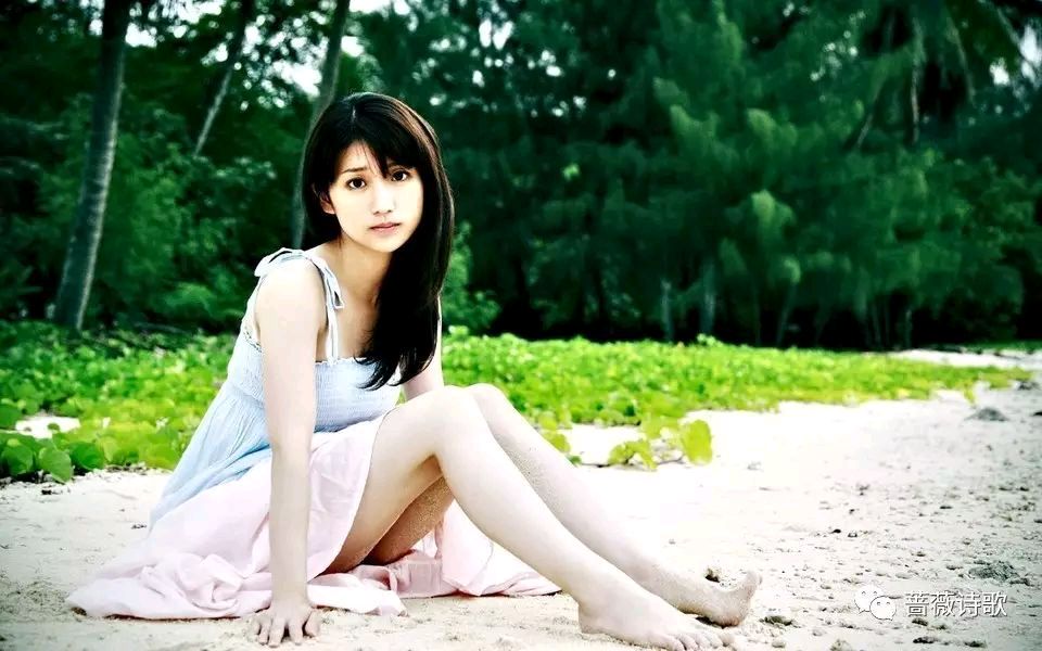 …夏日，女士服饰缤纷艳… 文/王铁忠（图4）