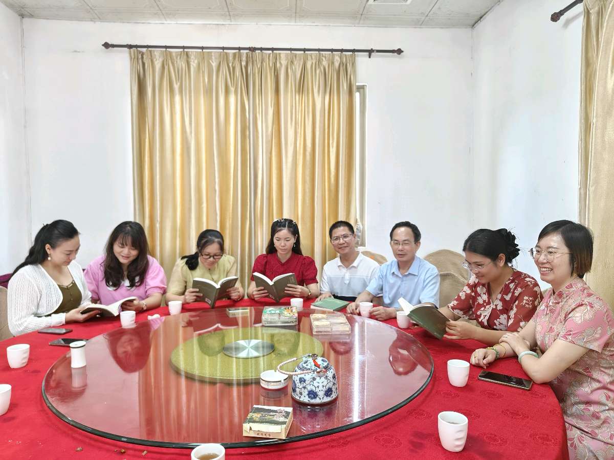 【生态语文】生态语文工作室举办“生态诗文”读书会（图2）