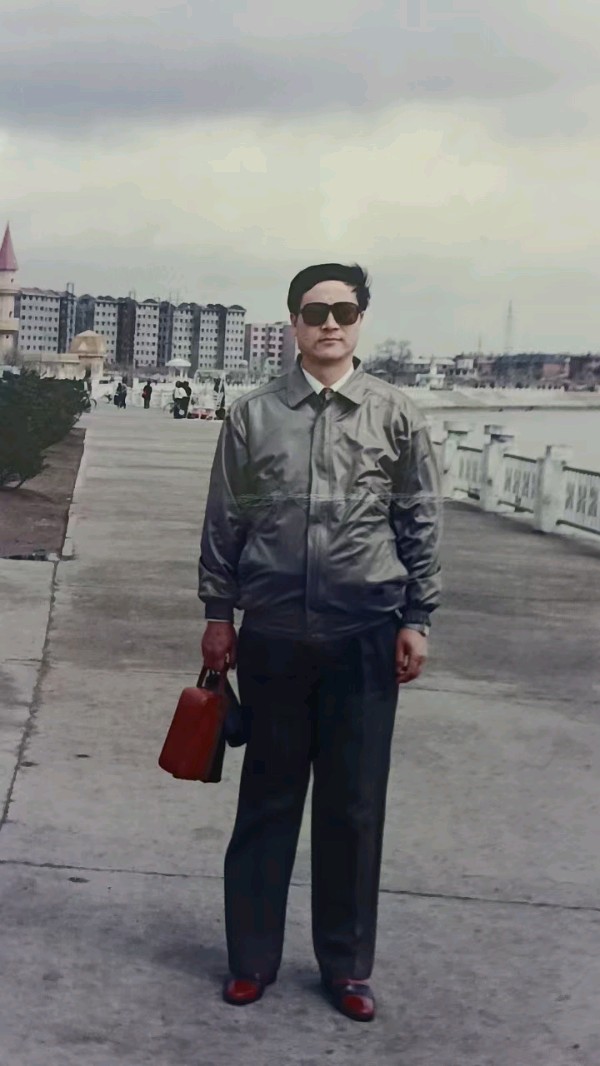 抚浪追涛的遐想 一写在中国运动员出征巴黎奥运会后/李景和（图9）