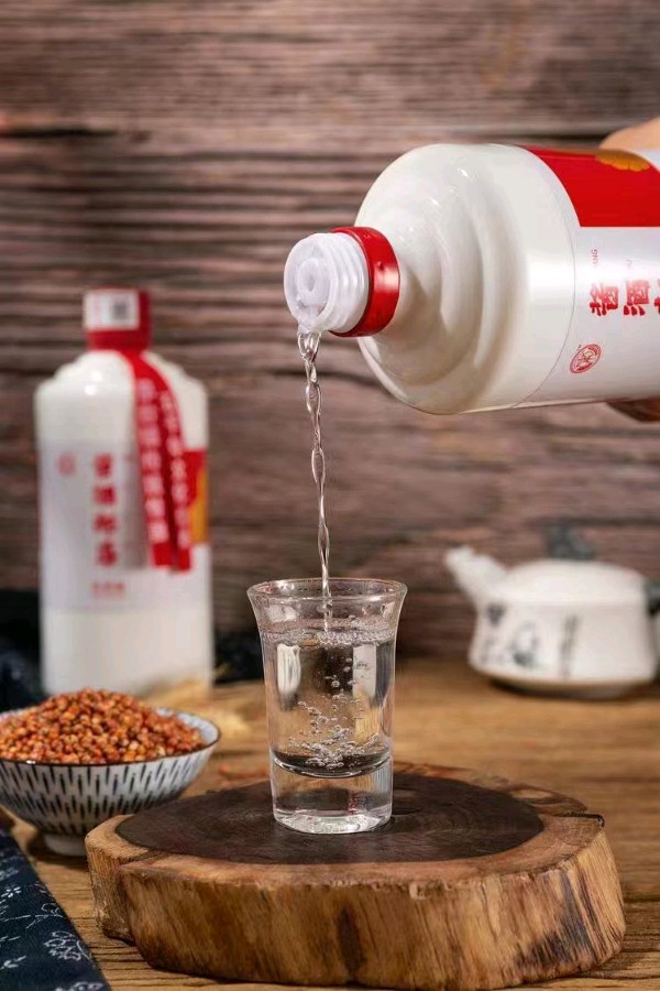 《下雨天，喝酒天》