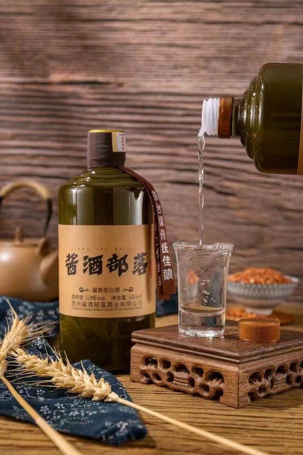 《下雨天，喝酒天》（图2）