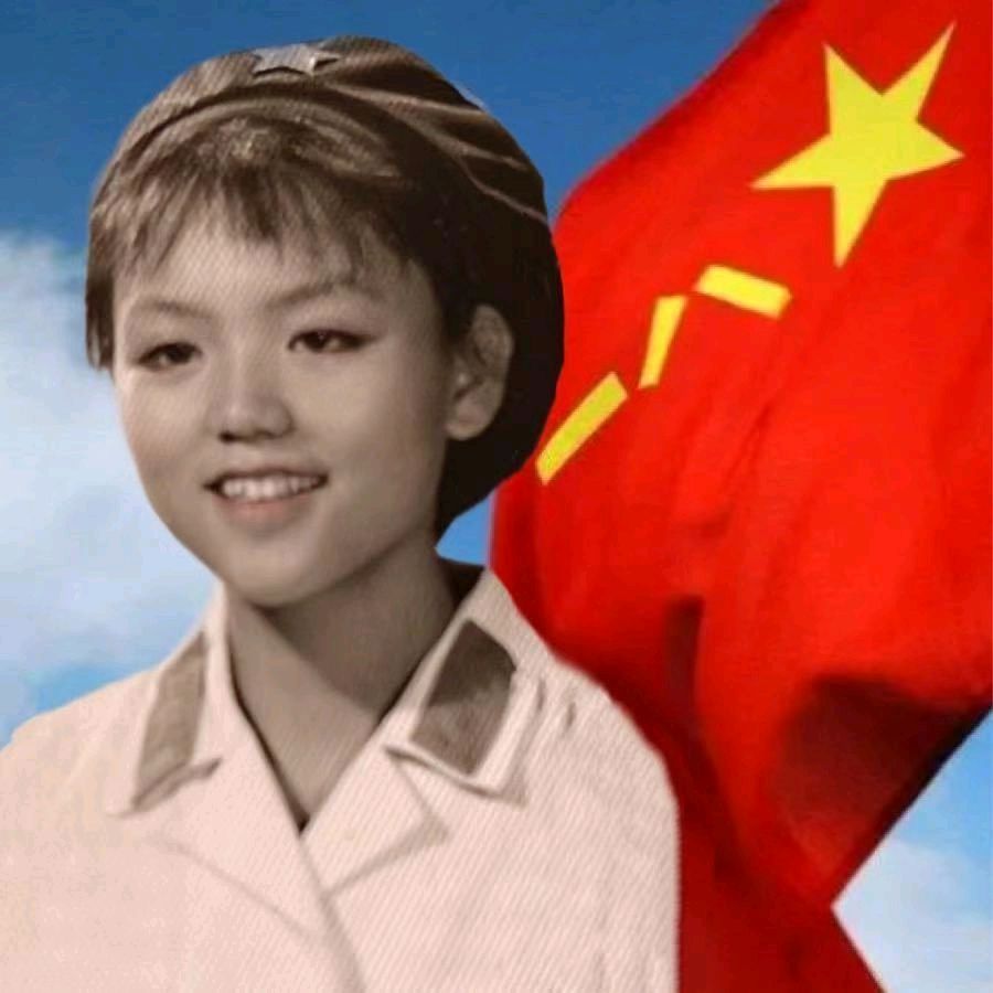 聆听 ‖ 《贺八一*军装》作者/朗诵/雅茹（图2）