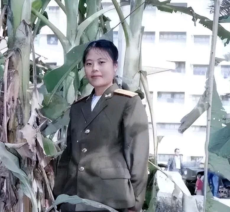 请吻我一下，好吗 ——看照片《死吻》感言 作者：陈江（图3）