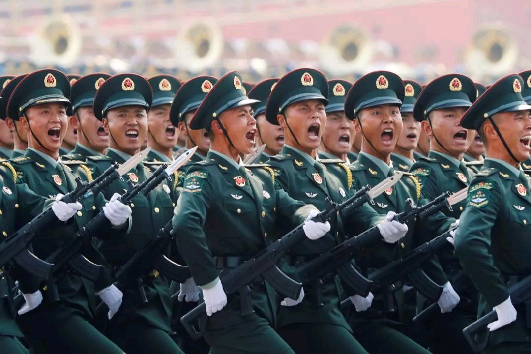 高歌两曲庆八一∥山东牛在坤自由体诗两首唯美佳作欣赏∥中国桂林都市漓江诗书画社微刊总第（189期）（图8）