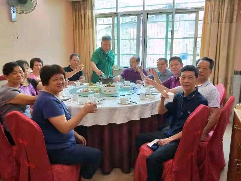 【小芹朗诵厅】老同学，你好 作者/泉水 主播/赵淑芹（图6）
