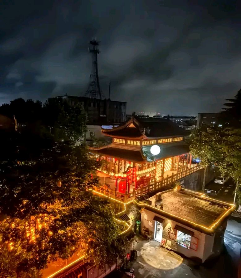 《管泽富新作现代诗两首》作者:管泽富 诵读:吴涵伟 [中国现代诗歌文化传媒]（图6）