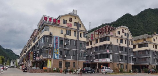 【上海文学社】吴立浪‖甲辰年夏游览千岛湖景区五律诗十首