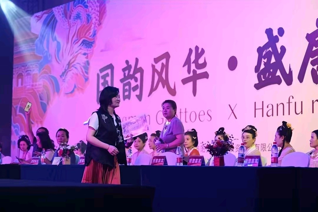 传承汉服文化 ：一件汉服温暖一座城（图5）
