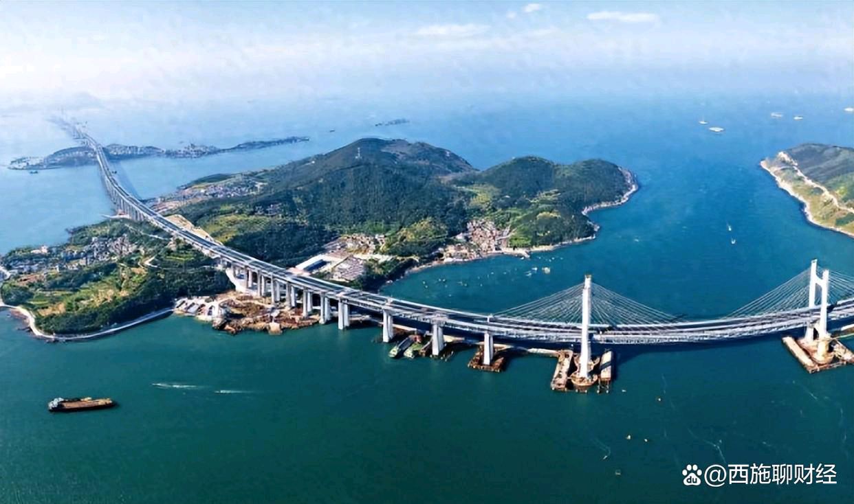 《海边的浪花》（图2）
