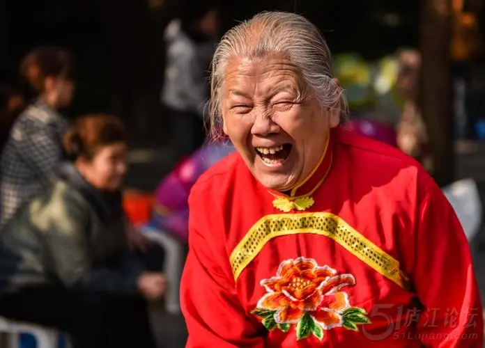聆听 ‖ 田洁朗诵《做个快乐的老太太👵🏻》作者/任学路（图4）
