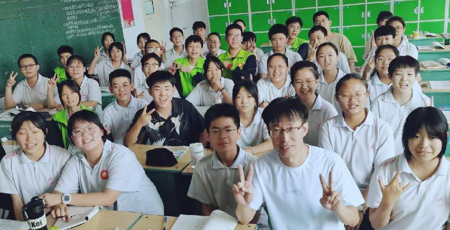 实达大先生王建宁：《大众教育学》的意义与作用