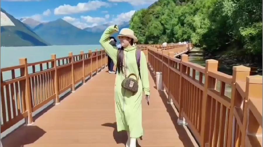 【九月茶韵文学诗社】2024——032期《璀璨明珠——巴松措》作者 桃子 编辑制作刘林丽（图17）