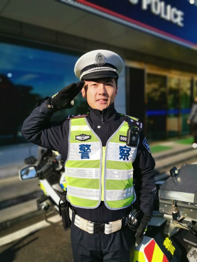 聆听 ‖ 家明 弘华合诵《警魂闪光.浩然大义》作者雷金钟 配乐合成/弘华（图11）