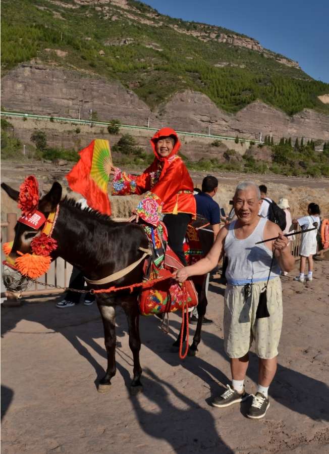 刘兴华.莫天华.牛在坤.冯继斌.李奎芳.班镇.李荫达等文骚墨客唯美佳作欣赏∥中国桂林都市漓江诗书画社微刊总（第198期）（图18）