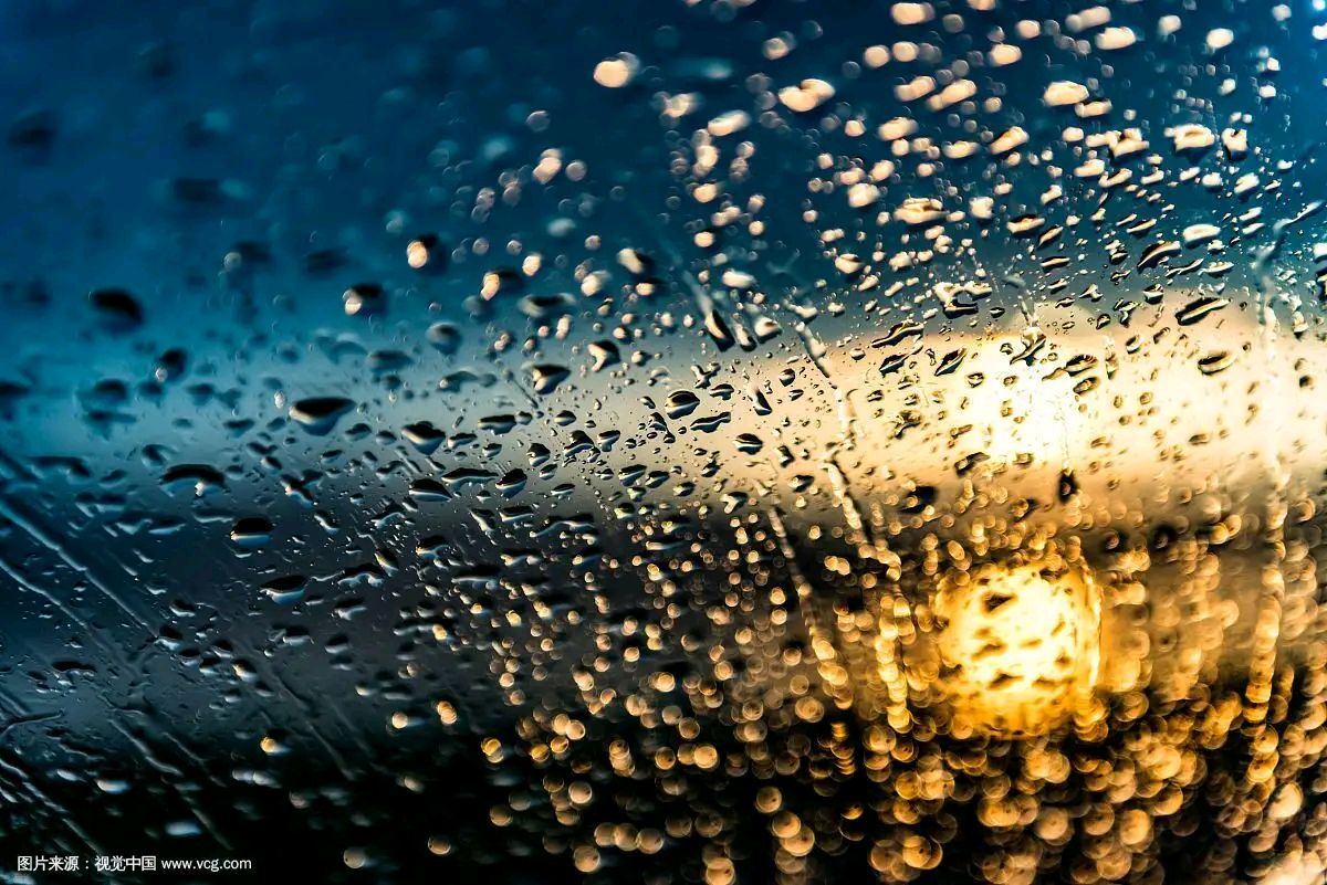 《雨中》作者:春羽【主播:知语】【桃源国际诗歌文化传媒】用声音传递温暖以诵读致敬人生♬（图7）