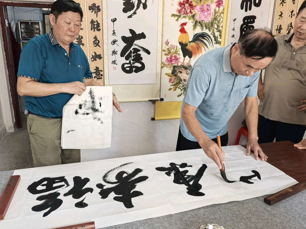 桂林市老年书画研究会艺委会活动中心挂牌成立暨陈永勇.唐江.廖宗云.莫天华.刘兴华.胡广英.毛美凤.牛在坤.文志清.班仕珍.冯继斌.李荫达.袁名中.刘兵.等佳作欣赏∥中国桂林都市漓江诗书画社微刊总（第199期）（图8）