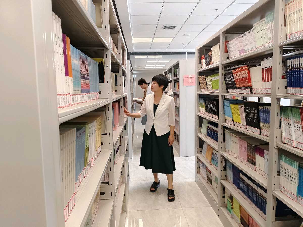 走进潍坊环境工程职业学院图书馆(图3)