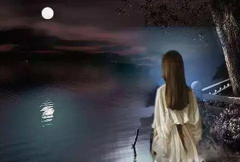 《勾勒》作者:雨念（公主小妹）主播:秋韵【桃源国际诗歌文化传媒】用声音传递温暖以诵读致敬人生♬（图6）