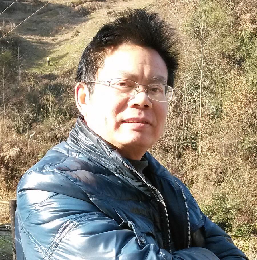 潘氏宗亲庆中秋诗文书画汇编 作者/潘文海/潘正高/潘铭奇/潘朝锋/潘旭江/潘进武/潘秀宏/潘扶德（台湾）/潘展祥/潘立/潘橞/潘晨/潘毅（排名不分先后）（图42）