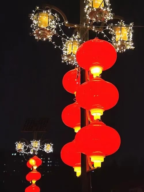 ［双调·沉醉东风］月近中秋（文/许碧霞）……莲叶之珠文学社