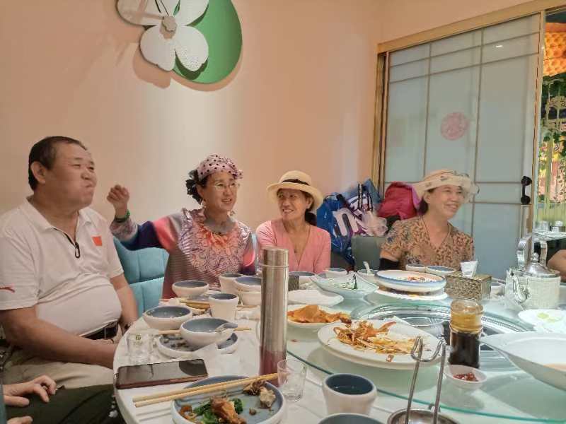 影视剧演员胡京24年9月18日领队打卡慈云寺火车站广场（五）《北京头条》（图38）