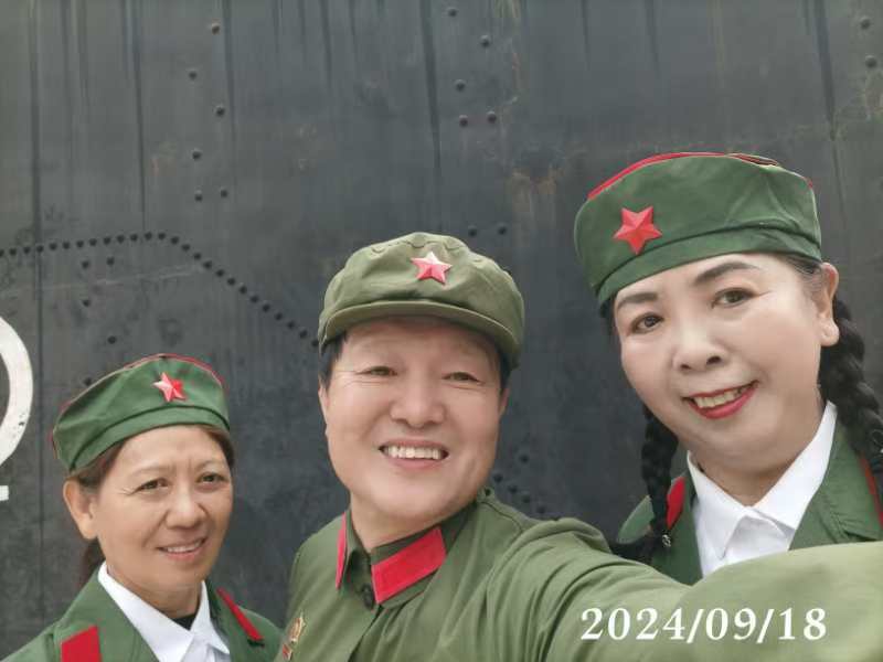 影视剧演员胡京24年9月18日领队打卡慈云寺火车站广场（五）《北京头条》（图55）
