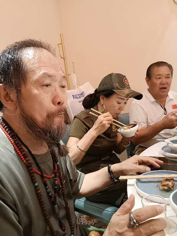 影视剧演员胡京24年9月18日领队打卡慈云寺火车站广场（五）《北京头条》（图39）