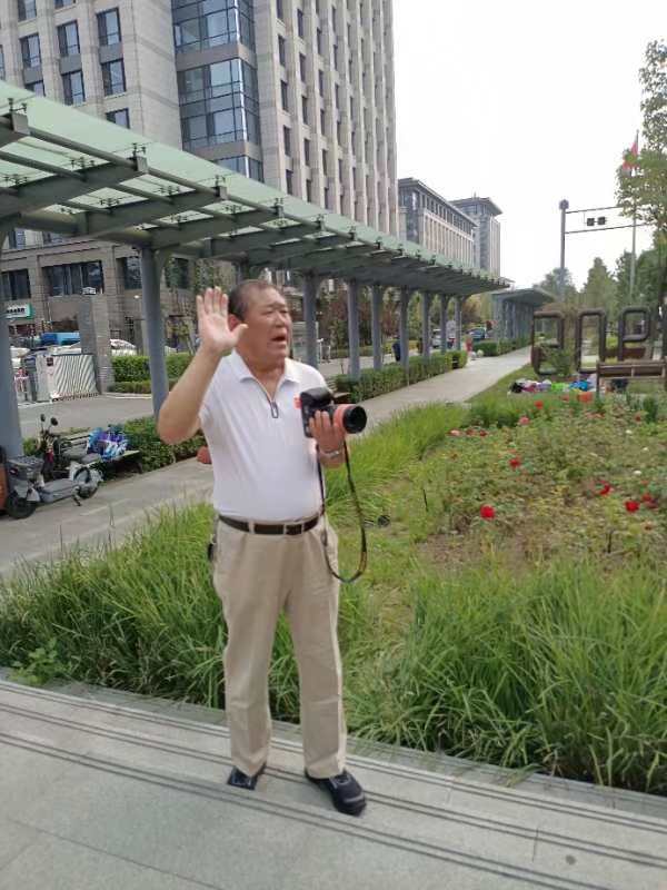 影视剧演员胡京24年9月18日领队打卡慈云寺火车站广场（五）《北京头条》（图71）