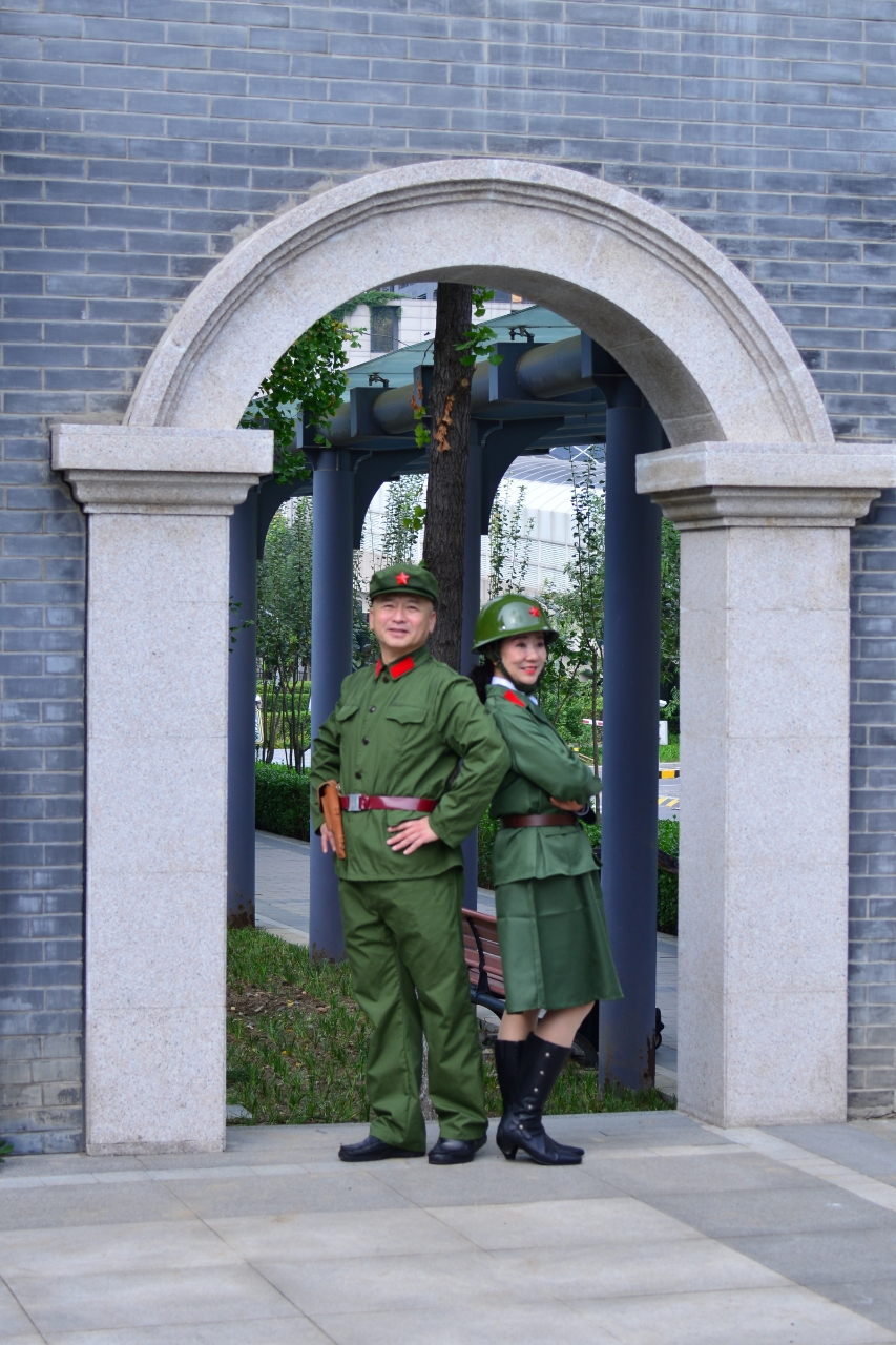 影视剧演员胡京24年9月18日领队打卡慈云寺火车站广场（五）《北京头条》（图81）