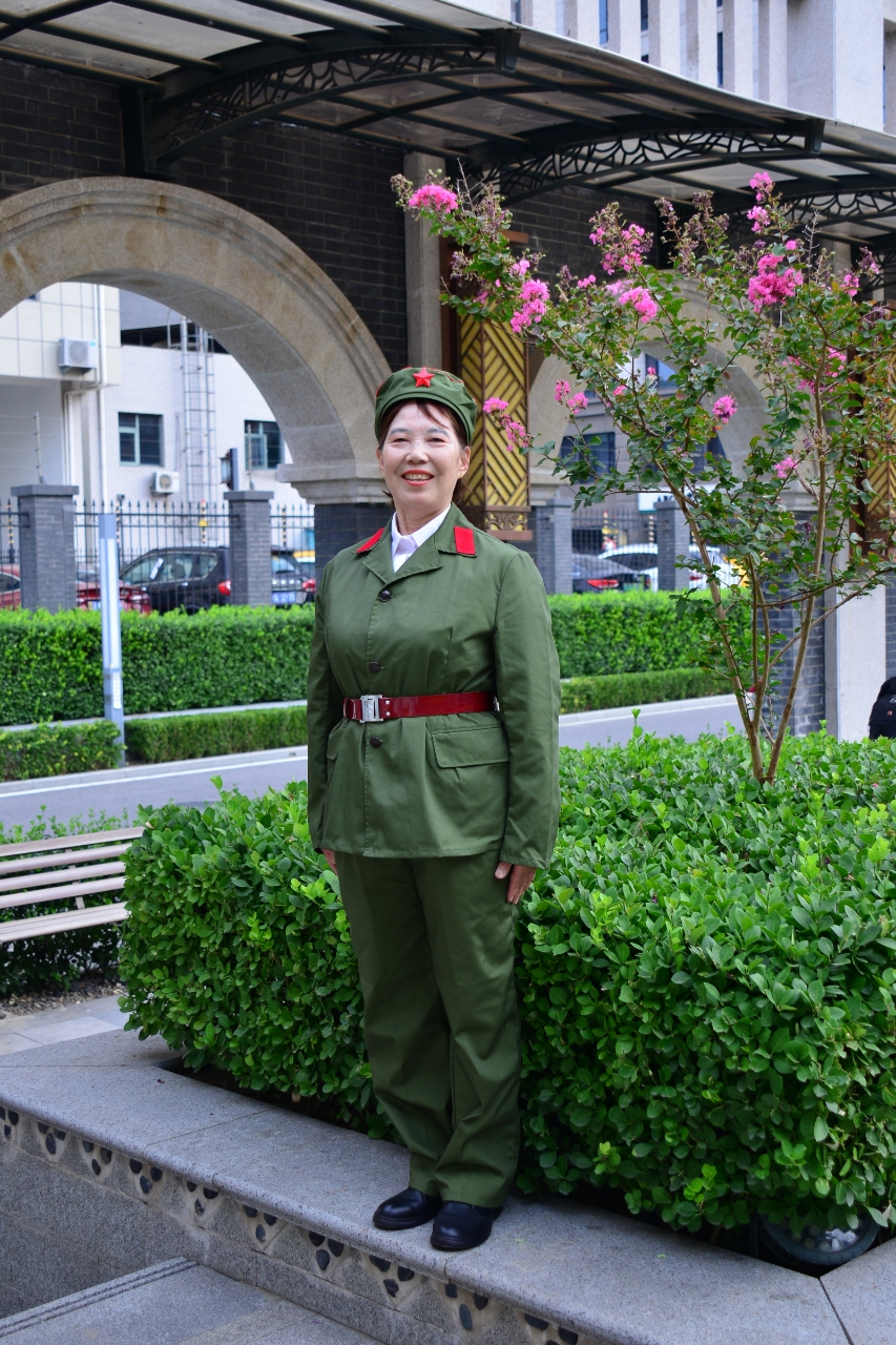 影视剧演员胡京24年9月18日领队打卡慈云寺火车站广场（五）《北京头条》（图84）