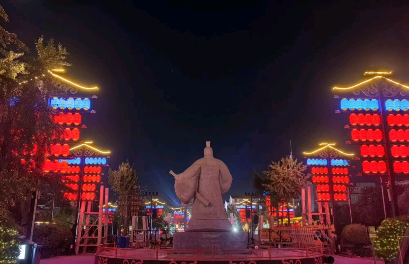 醉美夜色 许昌曹魏古城（散文） 作者/苏红 主播:寒冰（图3）