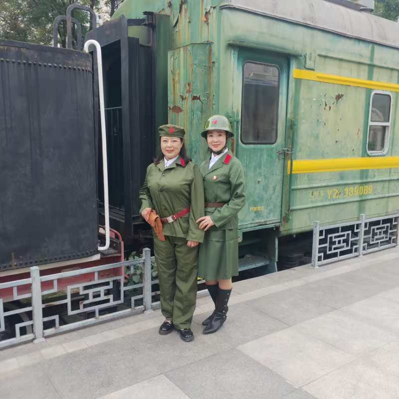 影视剧演员胡京24年9月18日领队打卡慈云寺火车站广场（五）《北京头条》（图128）