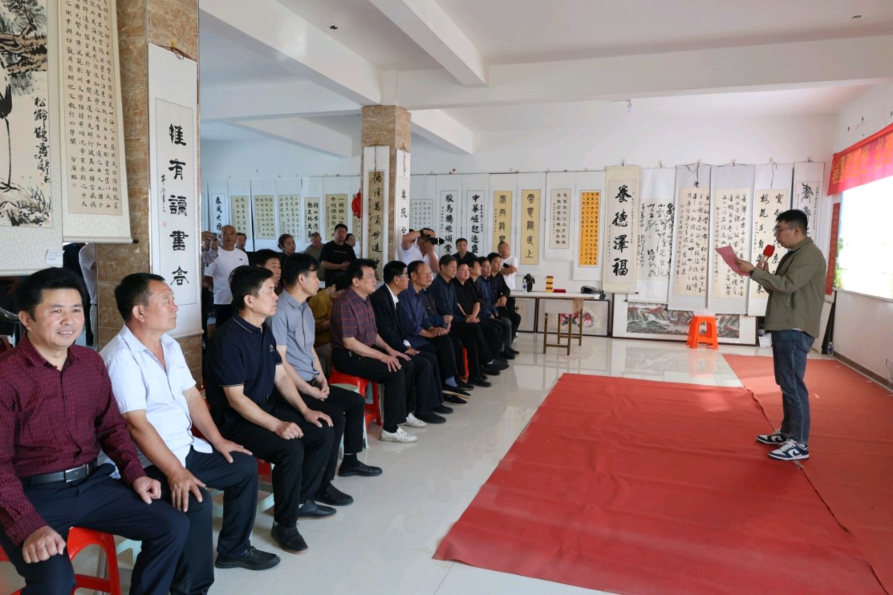 【都市头条向幸福出发编辑部】第12547期 “笔墨歌盛世 书画颂华章”