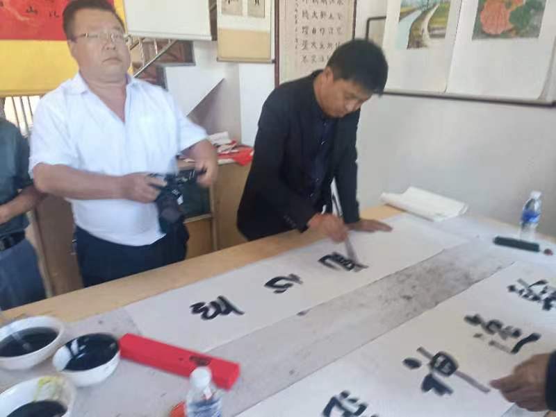 【都市头条向幸福出发编辑部】第12555期 “笔墨歌盛世 书画颂华章”（图26）