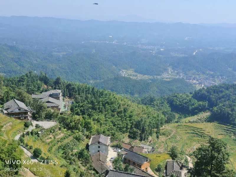 王界明||国庆75周年_七律十二首_个人专辑第77期_京津沪头条（图52）