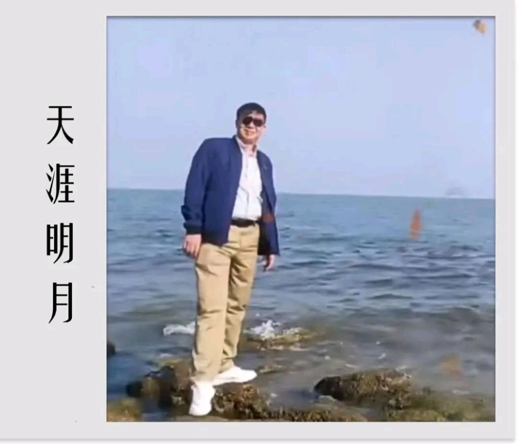 【惟光】异乡人总喜欢对着弯月缝补巷口的风（图31）