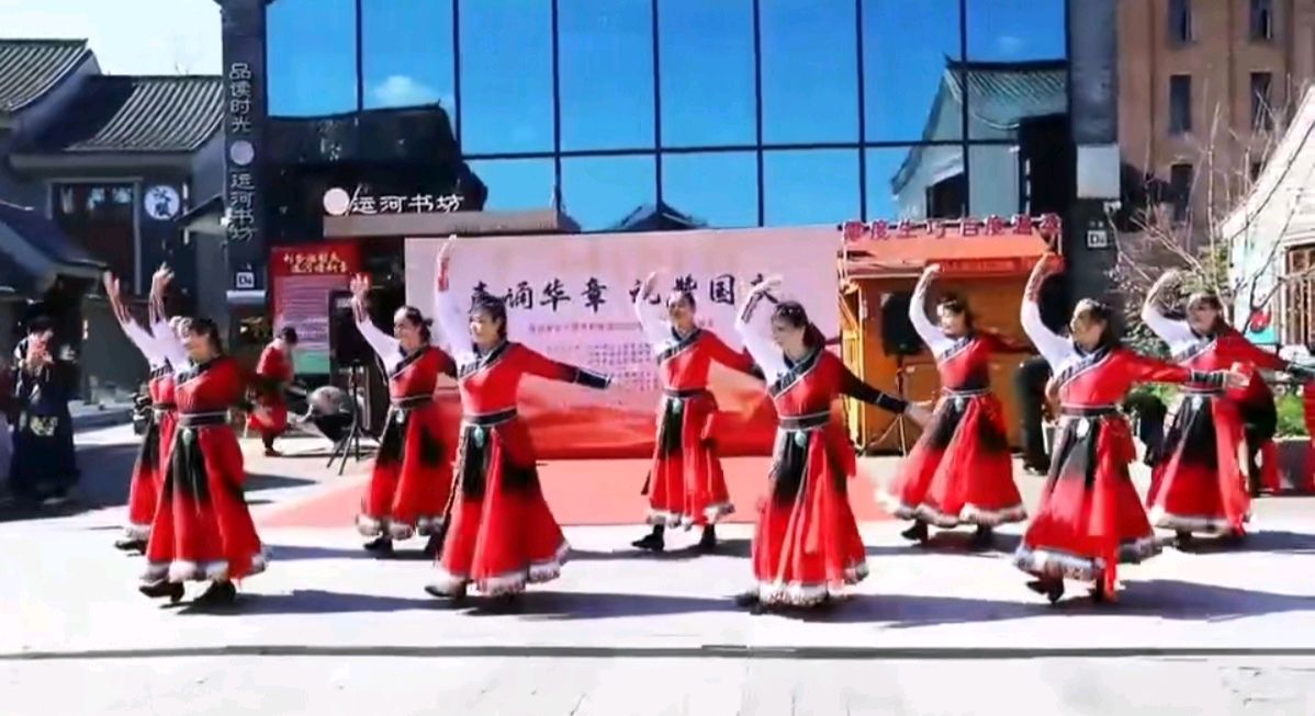 【都市头条向幸福出发编辑部】第12608期 声诵华章 礼赞国庆（图6）