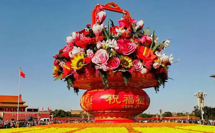 【庆十一专刊】雯煜诵读《祖国颂歌》作者/春光无限 编辑制作/雨杉【花雨馨声】第695期（图16）