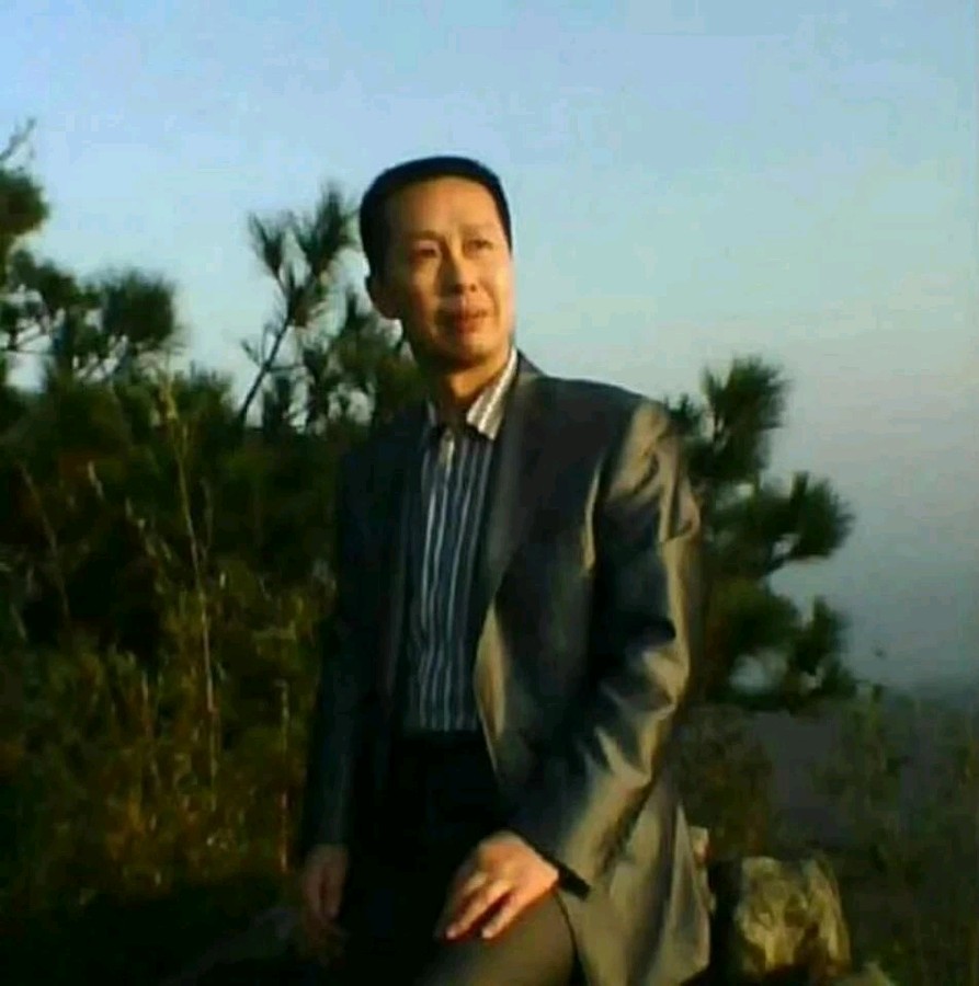 【一抹清新】采菊东篱《十月的中国》（杨建松朗诵）（图3）