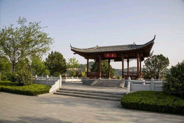 《十月四日再登牧牛山》（图2）