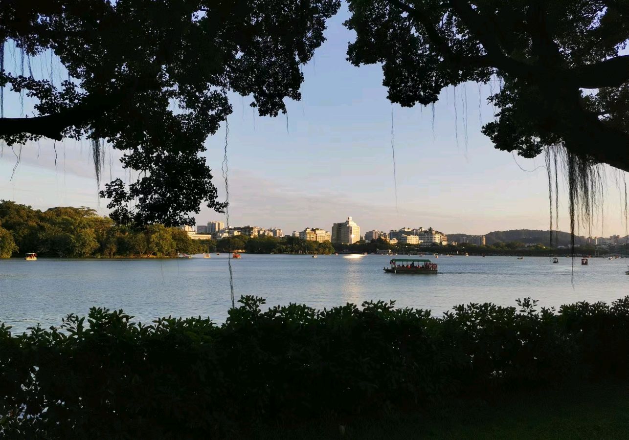 夕阳中的惠州西湖/作者：王夫（图9）
