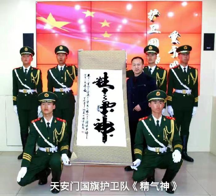 本期主打歌传唱——『中国著名诗人悠悠书写《听雨》专刊展播！』（图2）