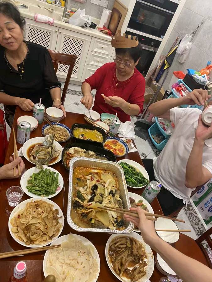 作者：兰青来《勤珍生日 阖家庆祝》12199期~新京都文艺