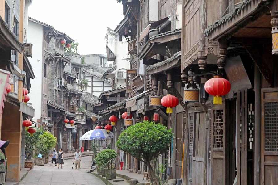 李悦岭：《重走古镇》海外头条（图5）