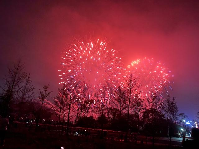 皇甫芳：《嫁娶》海外头条（图5）