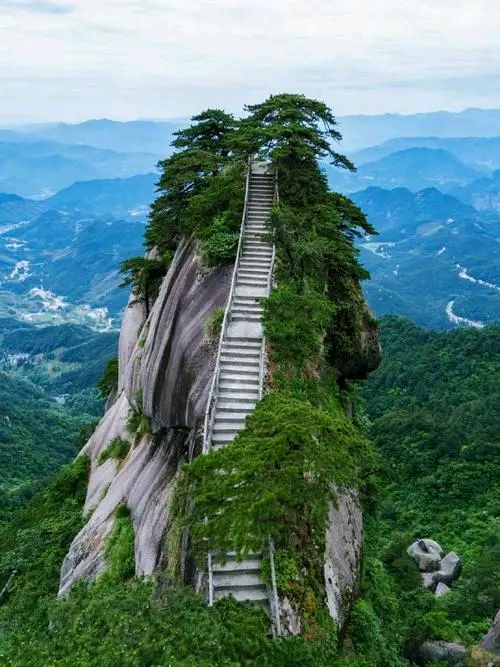 攀登天柱山～作者||秦朗～导师||魏兴付（图16）