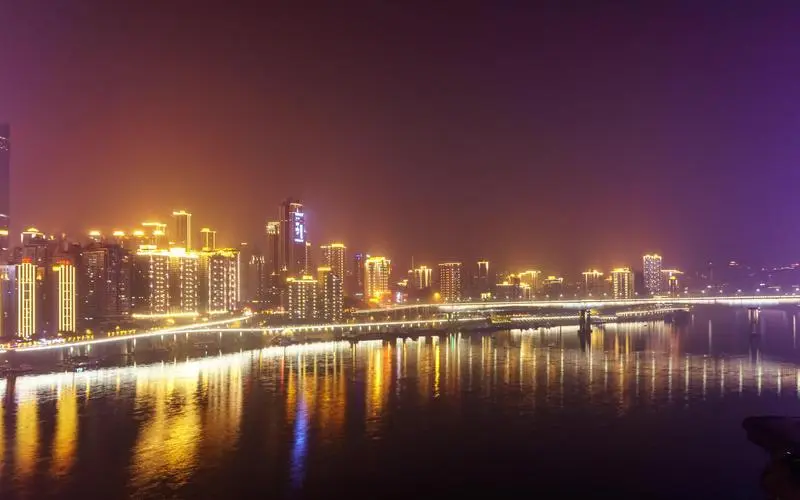 陕西张志民《雨中的重庆》（图8）