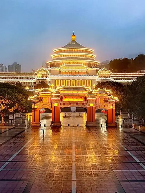 陕西张志民《雨中的重庆》（图11）